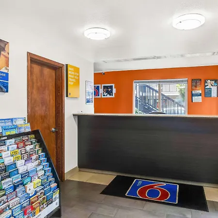 Motel 6 - Motel 6 Portland, Or - Downtown-2